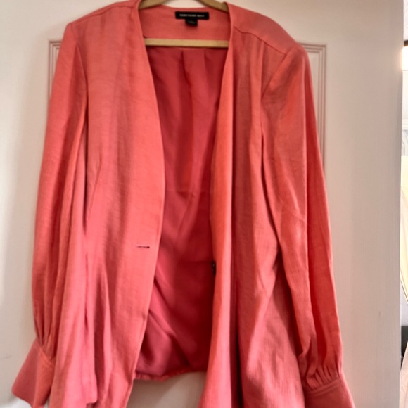 Light one button Blazer - Picture 2 of 6